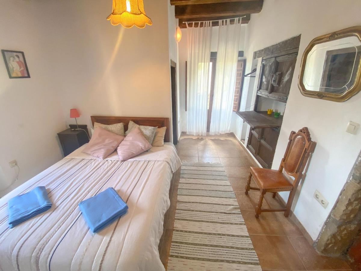 Casa Rural Sant Petrus De Madrona Pinell de Solsones 外观 照片