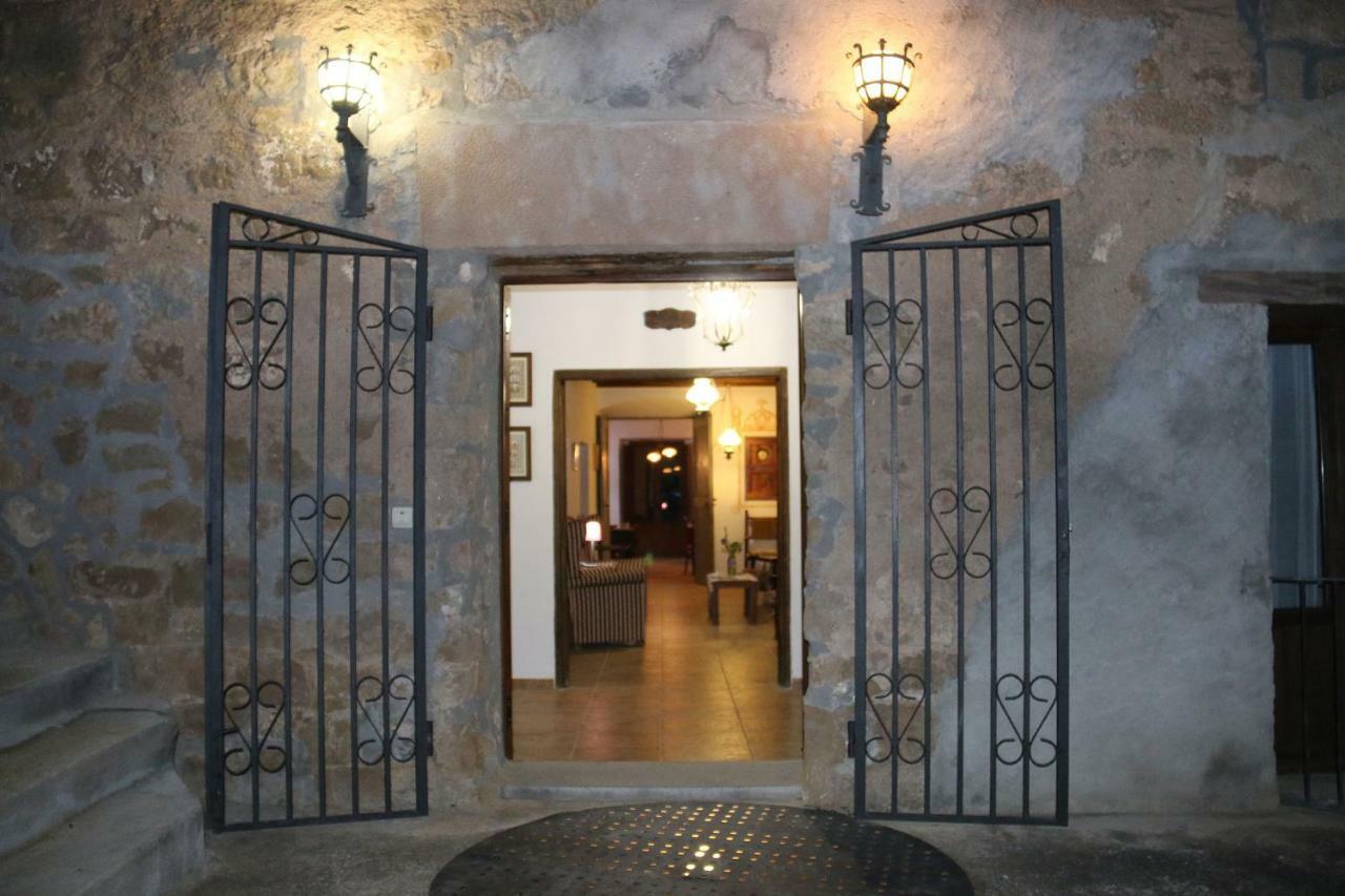 Casa Rural Sant Petrus De Madrona Pinell de Solsones 外观 照片